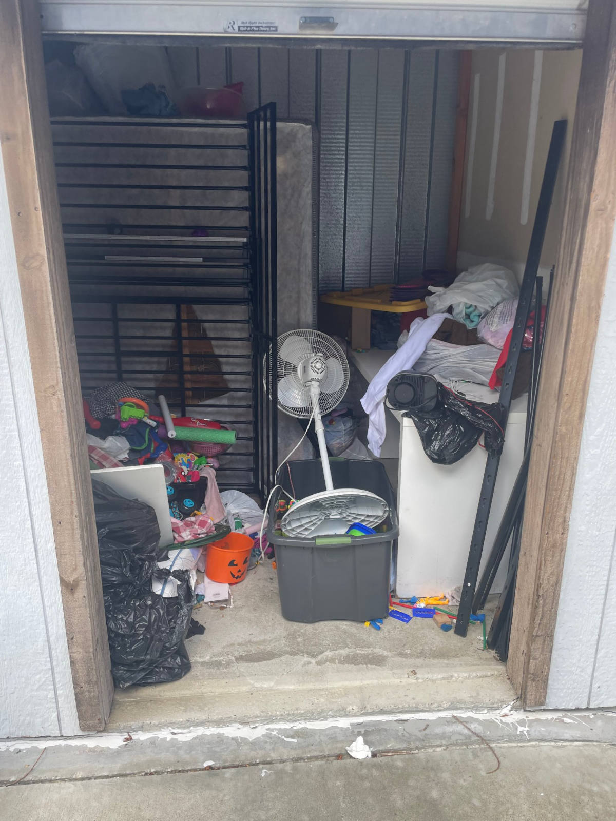 Storage Unit Cleanouts service